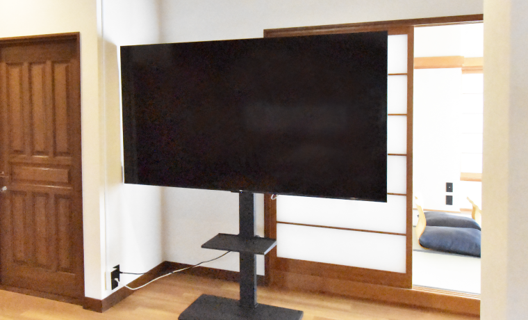 大型テレビ