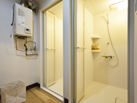 シャワーブース